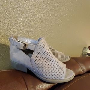 Girls shoes size 13 Brand Wonder Nation